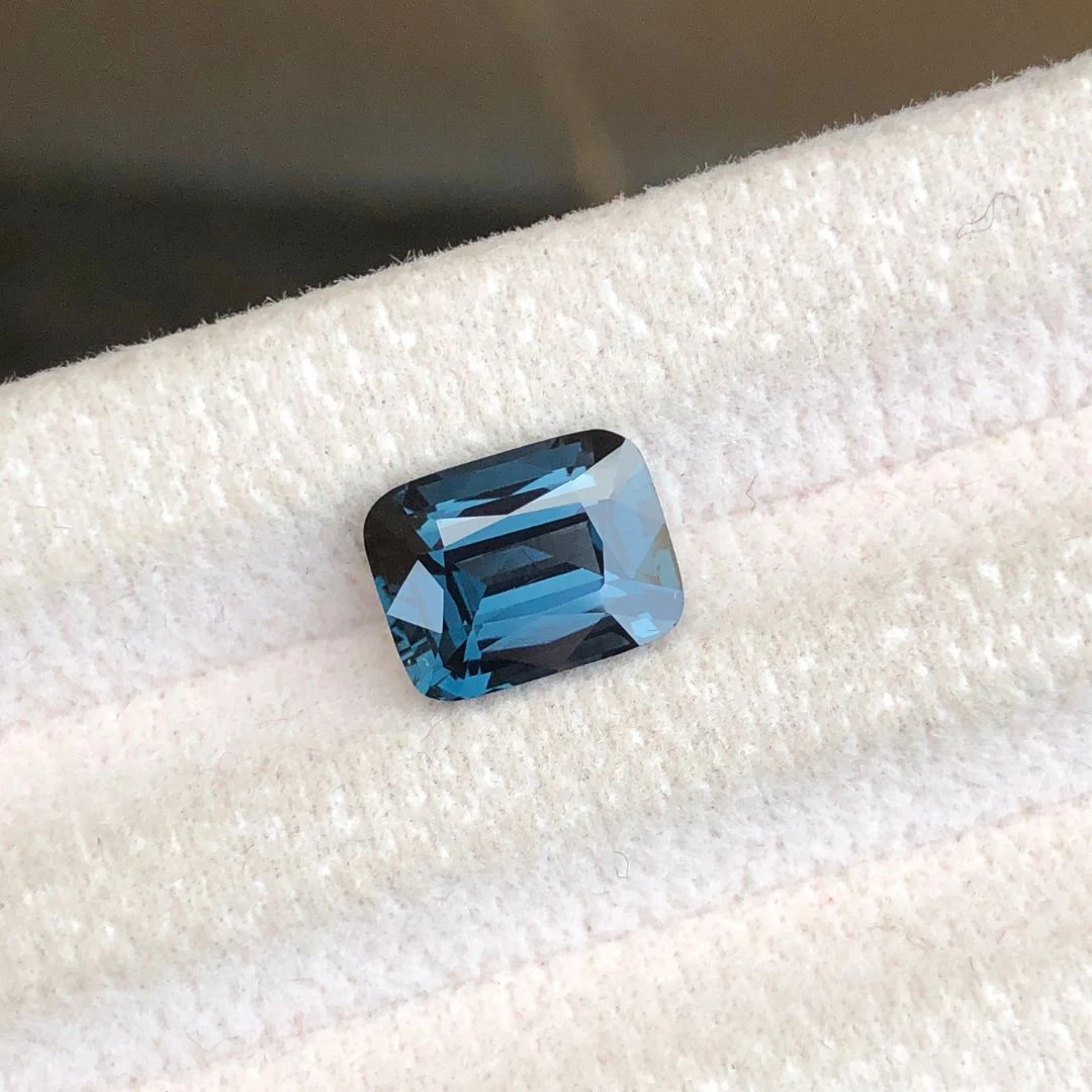 3.12 ct Natural Blue Spinel Cushion Shape Loose Gemstone from Tanzania — view 1